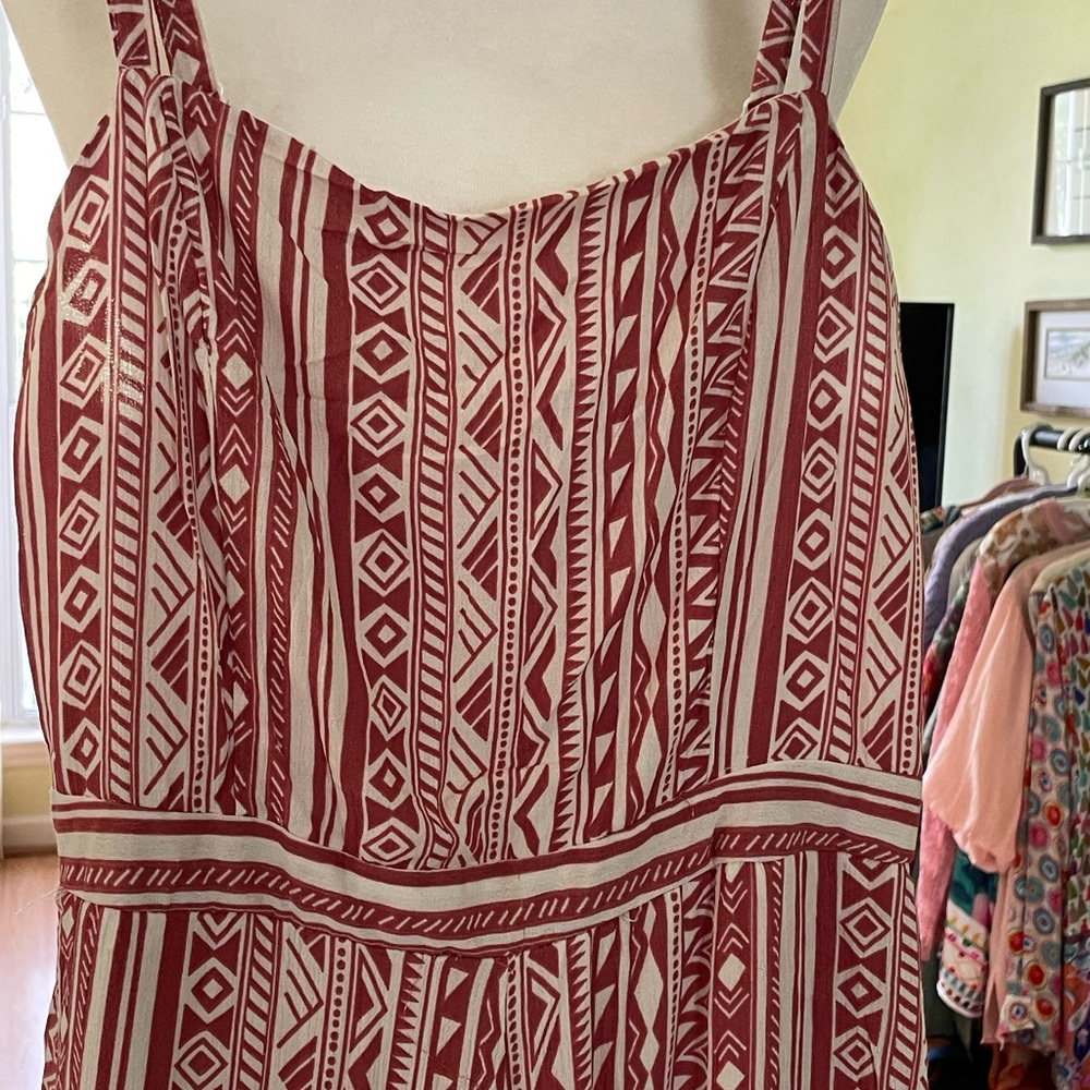 Davi & Dani Red and ivory Geometric Patterned jumpsuit. NWT